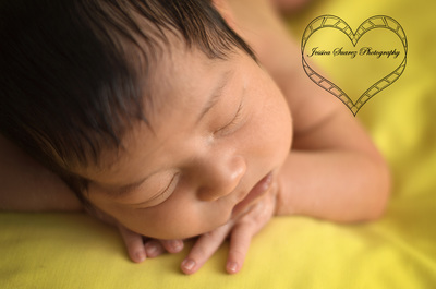 newborn photography by Jessica Suarez Photography San Antonio, Texas