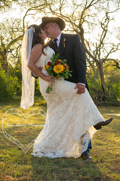 wedding portraits by Jessica Suarez Photography San Antonio, Texas